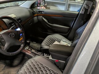 2008 Toyota Avensis II Рестайлинг, серебристый, 900000 рублей, вид 4