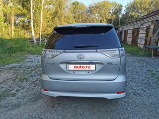 2011 Toyota Estima III Рестайлинг, серебристый, 1450000 рублей, вид 2