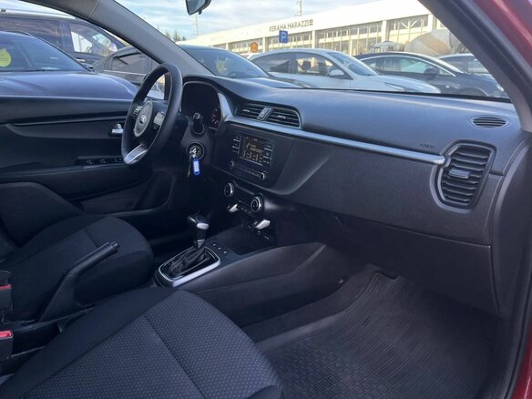 2020 Kia Rio IV Рестайлинг, красный, 1579000 рублей - вид 21