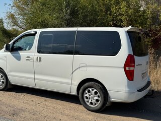 2011 Hyundai Grand Starex I, белый, 1500000 рублей, вид 4
