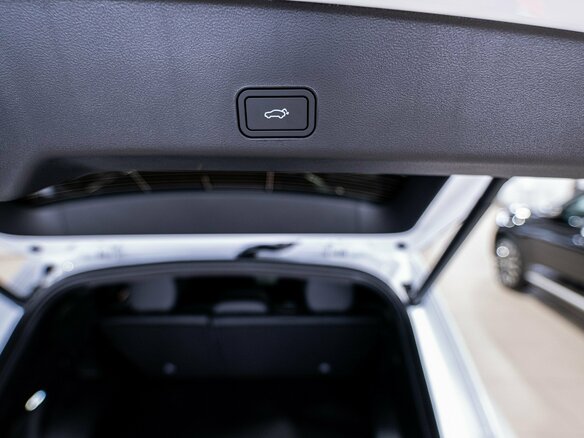 2026 Geely Monjaro I, белый, 4954990 рублей - вид 19