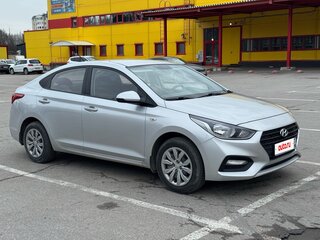 2019 Hyundai Solaris II, серый, 1600000 рублей, вид 3