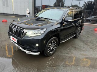 2021 Toyota Land Cruiser Prado 150 Series Рестайлинг 3, чёрный, 7500000 рублей, вид 2
