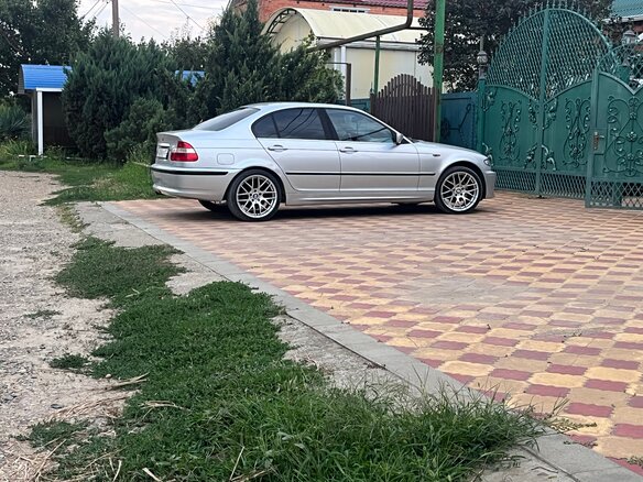 2004 BMW 3 серии 318i IV (E46) Рестайлинг, серебристый, 870000 рублей - вид 3