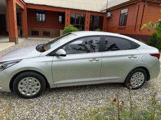 2019 Hyundai Solaris II, серебристый, 1280000 рублей, вид 4