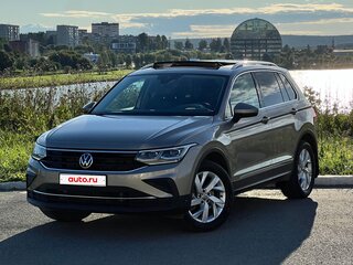 2021 Volkswagen Tiguan II Рестайлинг, коричневый, 3590000 рублей, вид 1