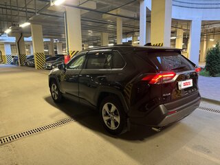 2020 Toyota RAV4 V (XA50), чёрный, 3200000 рублей, вид 3
