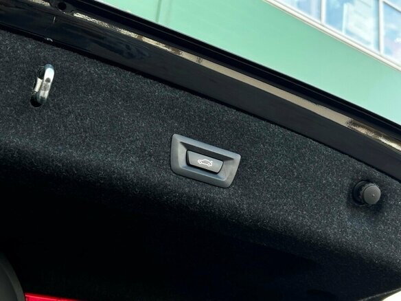 2020 BMW 3 серии 320i xDrive VII (G2x), чёрный, 2798500 рублей - вид 14