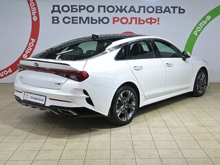 2020 Kia K5 III, белый, 2880000 рублей, вид 4
