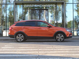 2018 Lada (ВАЗ) Vesta SW Cross I, оранжевый, 995000 рублей, вид 4