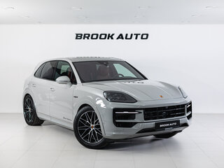 2026 Porsche Cayenne E-Hybrid III Рестайлинг, серый, 19590000 рублей, вид 3