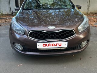 2013 Kia Ceed II, коричневый, 1000000 рублей, вид 2