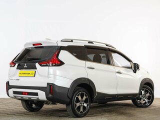 2022 Mitsubishi Xpander Cross I, белый, 2559000 рублей, вид 3