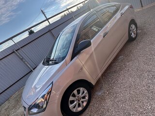 2014 Hyundai Solaris I Рестайлинг, бежевый, 1050000 рублей, вид 4