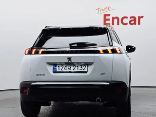2022 Peugeot 2008 II, белый, 1340000 рублей, вид 4