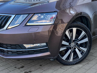 2017 Skoda Octavia III (A7) Рестайлинг, коричневый, 1650000 рублей, вид 4