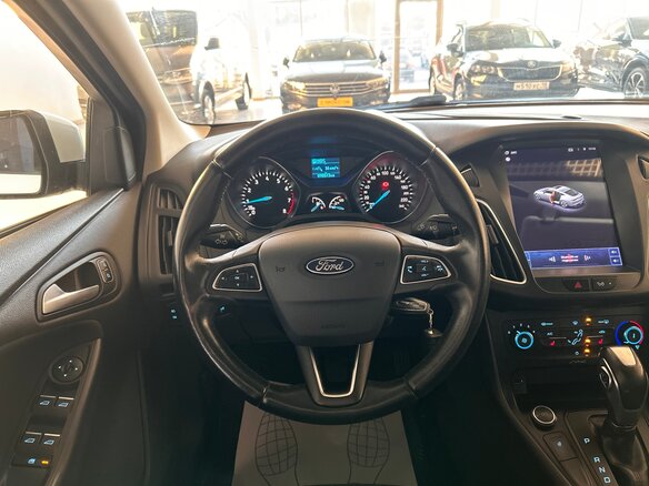 2017 Ford Focus III Рестайлинг, белый, 1249000 рублей - вид 12