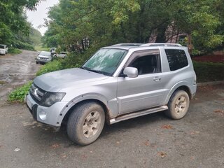 2007 Mitsubishi Pajero IV, серебристый, 1100000 рублей, вид 2