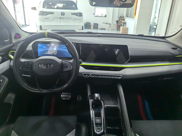 2022 Geely Coolray I, белый - вид 8