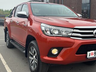 2018 Toyota Hilux VIII, оранжевый, 4650000 рублей, вид 4
