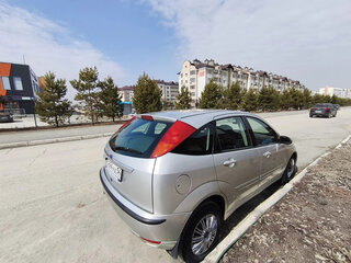 2004 Ford Focus I Рестайлинг, серебристый, 260000 рублей, вид 4