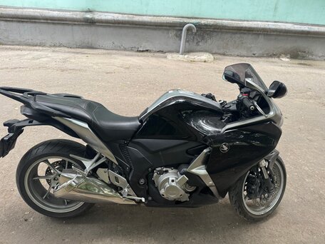 2011 Honda VFR 1200, чёрный, 570000 рублей, вид 3