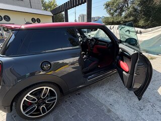 2019 Mini Hatch JCW III (F55/F56) Рестайлинг, серый, 2830000 рублей, вид 4