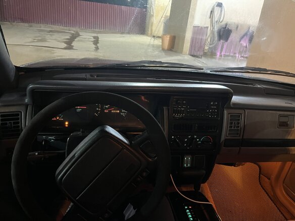 1993 Jeep Grand Cherokee I (ZJ), чёрный - вид 16