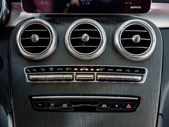2022 Mercedes-Benz GLC Coupe 300 I (C253) Рестайлинг, белый - вид 13