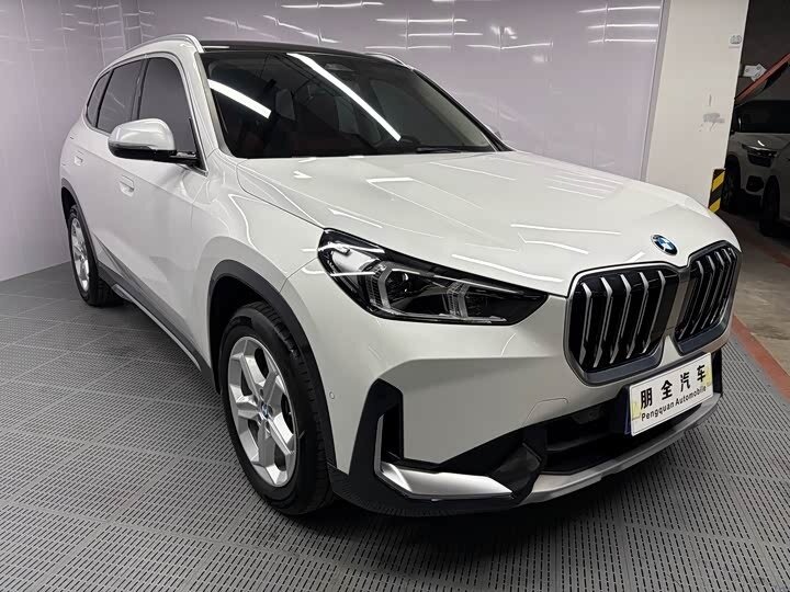 Открыть фотографии: BMW X1 III (U11/U12)