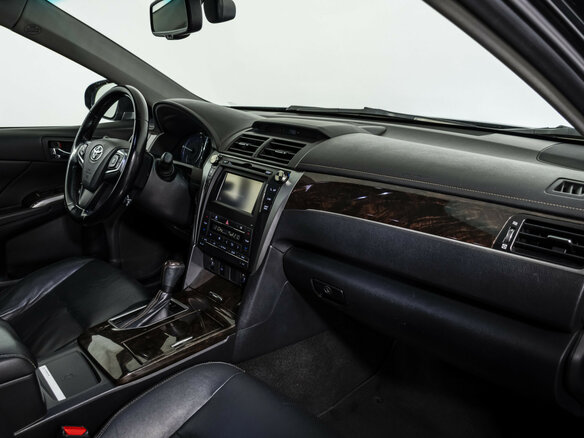 2016 Toyota Camry VII (XV50) Рестайлинг, чёрный, 1947000 рублей - вид 13
