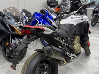 2026 Ducati Multistrada V4, красный, 4600000 рублей, вид 5