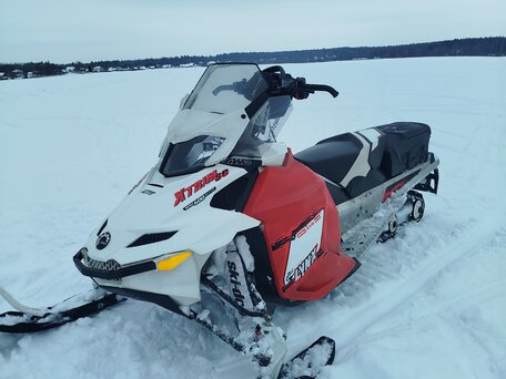 2011 BRP Lynx Xtrim 600, белый, 650000 рублей, вид 1