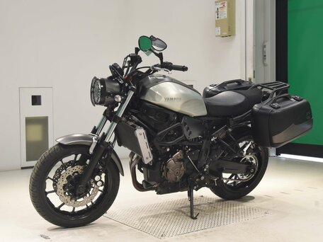 2017 Yamaha XSR700, серебристый, 680000 рублей, вид 4
