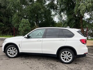 2018 BMW X5 25d III (F15), белый, 3550000 рублей, вид 3