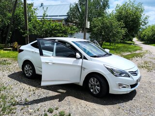2016 Hyundai Solaris I Рестайлинг, белый, 1000050 рублей, вид 4