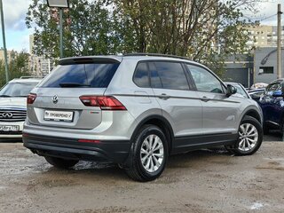 2020 Volkswagen Tiguan II, серый, 2299000 рублей, вид 5