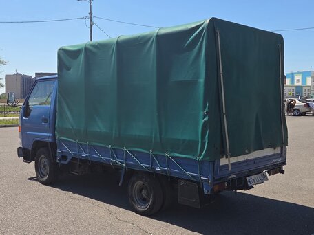 1996 Toyota Toyoace, синий, 900000 рублей, вид 4