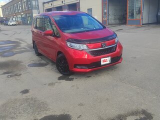 2020 Honda Freed+ II Рестайлинг, красный, 1630000 рублей, вид 2