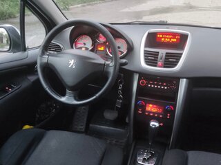 2008 Peugeot 207 I, белый, 380000 рублей, вид 4