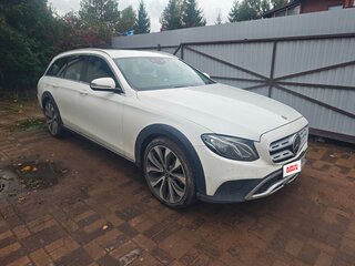 2018 Mercedes-Benz E-Класс All-Terrain 220 d V (W213, S213, C238), белый, 2500000 рублей, вид 2