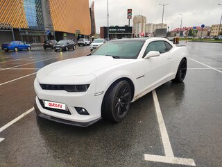 2014 Chevrolet Camaro V Рестайлинг, белый, 2200000 рублей, вид 1