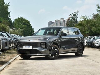 2025 Changan Qiyuan Q07 31.7 kWh, серый, 3900000 рублей, вид 1