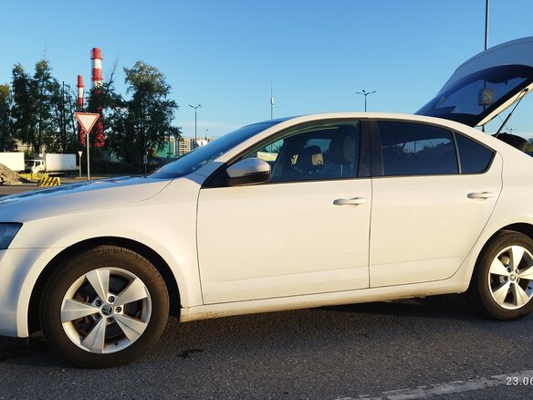 2013 Skoda Octavia III (A7), белый, 1080000 рублей - вид 8