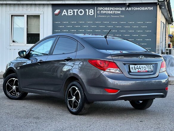 2013 Hyundai Solaris I, серый, 799000 рублей - вид 6