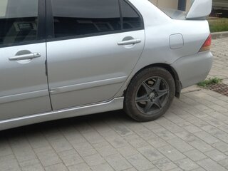 2004 Mitsubishi Lancer IX, серебристый, 300000 рублей, вид 3