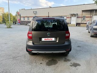 2012 Skoda Yeti I, коричневый, 730000 рублей, вид 4