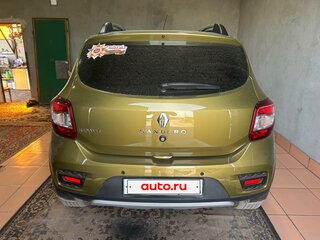 2017 Renault Sandero Stepway II, зелёный, 950000 рублей, вид 1