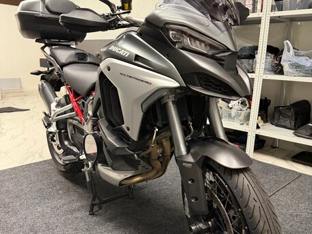 2022 Ducati Multistrada V4, серебристый, 2200000 рублей, вид 1
