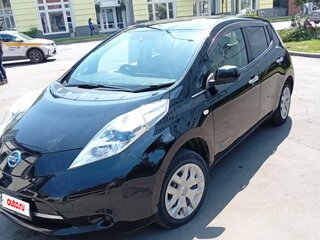 2014 Nissan Leaf I (ZE0/AZE0), чёрный, 700000 рублей, вид 3